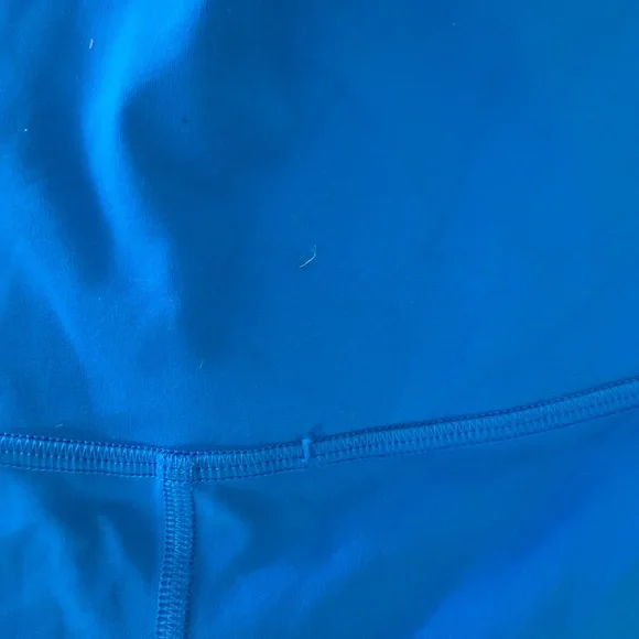 Lululemon 25” Align Leggings Size 6 - Picture 4 of 5